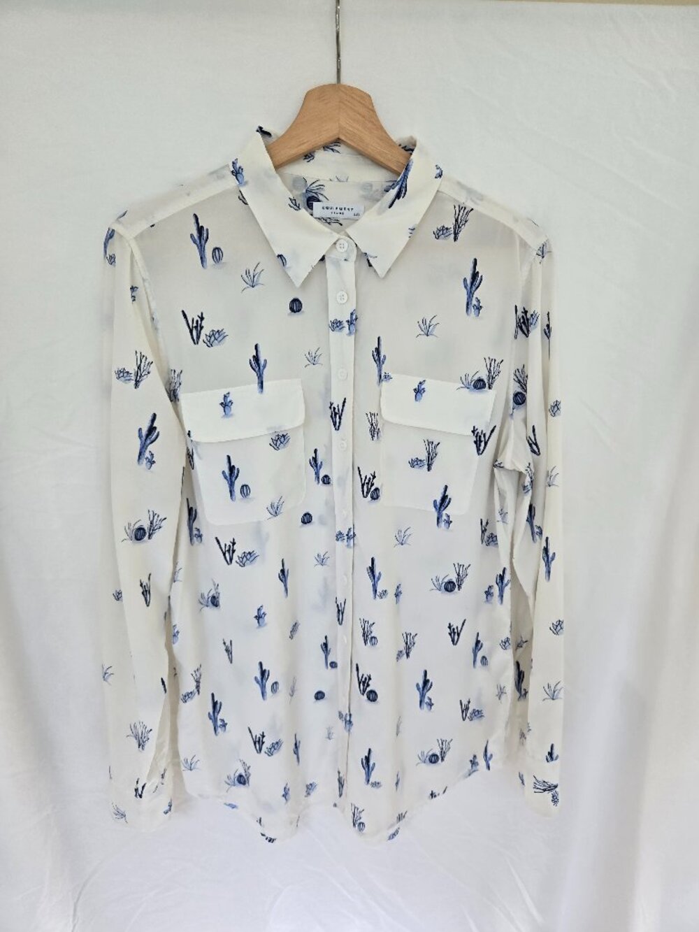 Equipment Femme Women's Ivory Cactus Print Silk Blouse